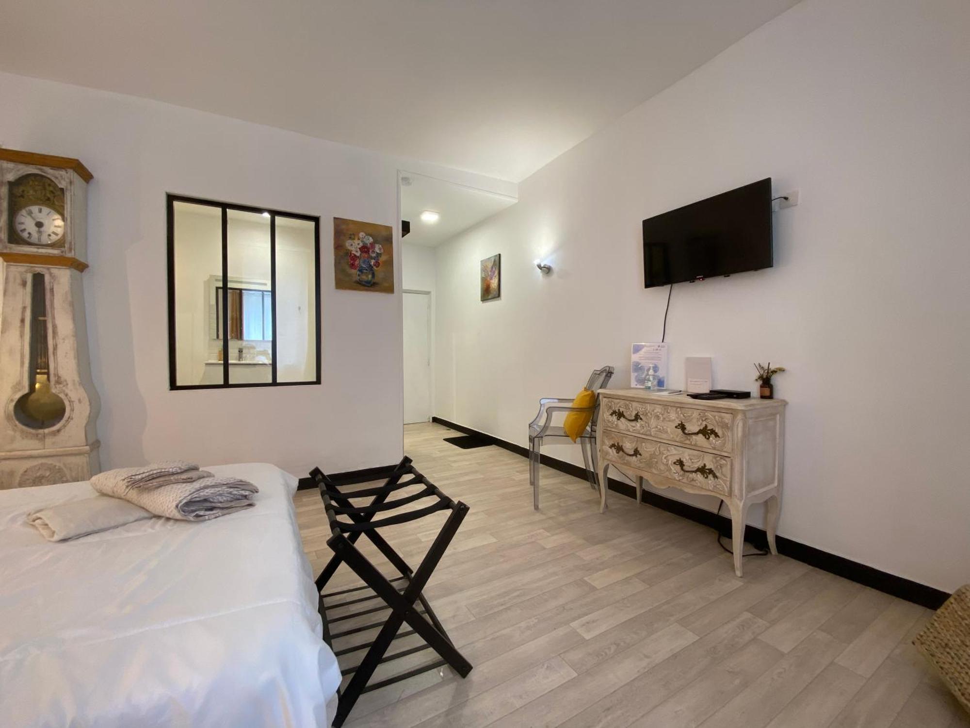Chambre & Salle De Bain Privee - Lv 33 Argenton Sur Creuse 외부 사진