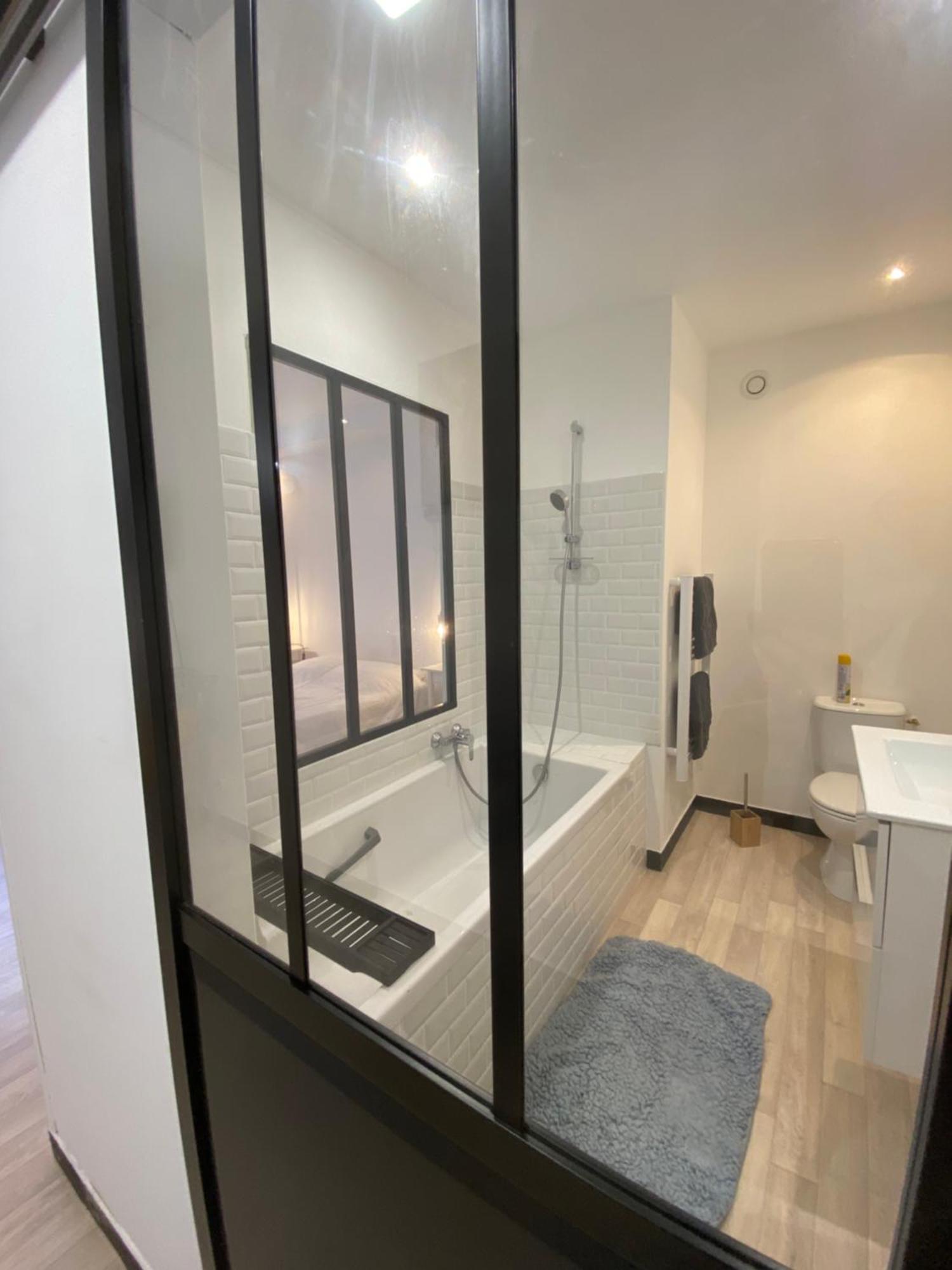 Chambre & Salle De Bain Privee - Lv 33 Argenton Sur Creuse 외부 사진