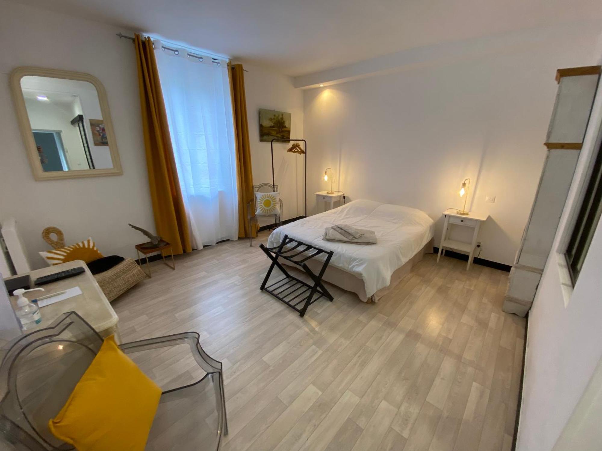 Chambre & Salle De Bain Privee - Lv 33 Argenton Sur Creuse 외부 사진